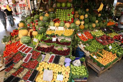 قیمت میوه ۲۰درصد افزایش یافت/ فراوانی بازار نشانه کاهش قدرت خرید مردم
