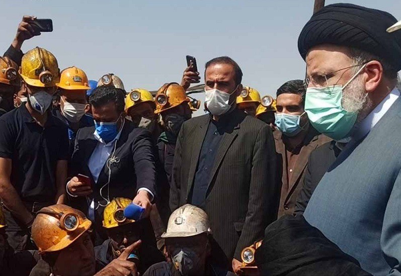 حضور رئیس‌جمهور رییسی در جمع کارگران معدن