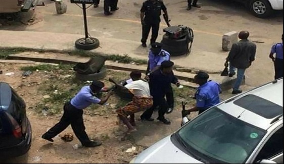 عدم پرداخت مستمری؛ کارگران و معلمان بازنشسته نیجریه را به خیابان کشاند