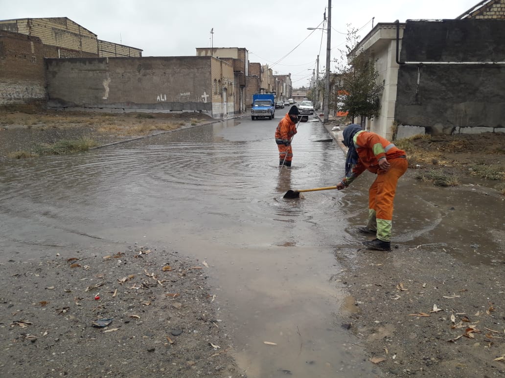 مشکل آب‌گرفتگی خیابان جوادالائمه (ع) قم تا دو ماه آینده حل می‌شود