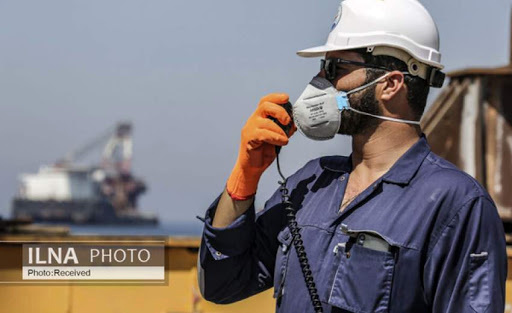 کارگران قراردادی نفت: دستمزدمان برابر با مصوبات شورایعالی کار افزایش یابد