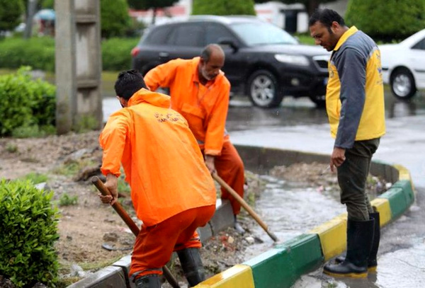 معطلی دوساله کارگران شهرداری رودبار برای دریافت ۴ ماه حقوق