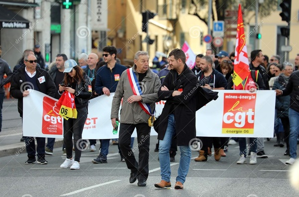 اتحادیه‌های کارگری فرانسه درخواست مکرون برای جلسه ناهار را رد کردند