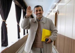عشق دیرپای «مدل» ایتالیایی: هنوز هم می خواهم با احمدی نژاد ازدواج کنم | او تنها مرد روی زمین است +عکس