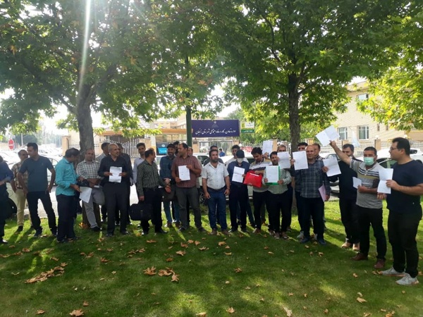 اعتراض کارگران روغن جهان به ممانعت از حضورشان در کارخانه