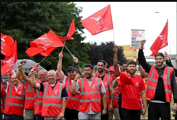 اعتصاب مزدی کارگران اقتصاد انگلستان را شوکه کرد