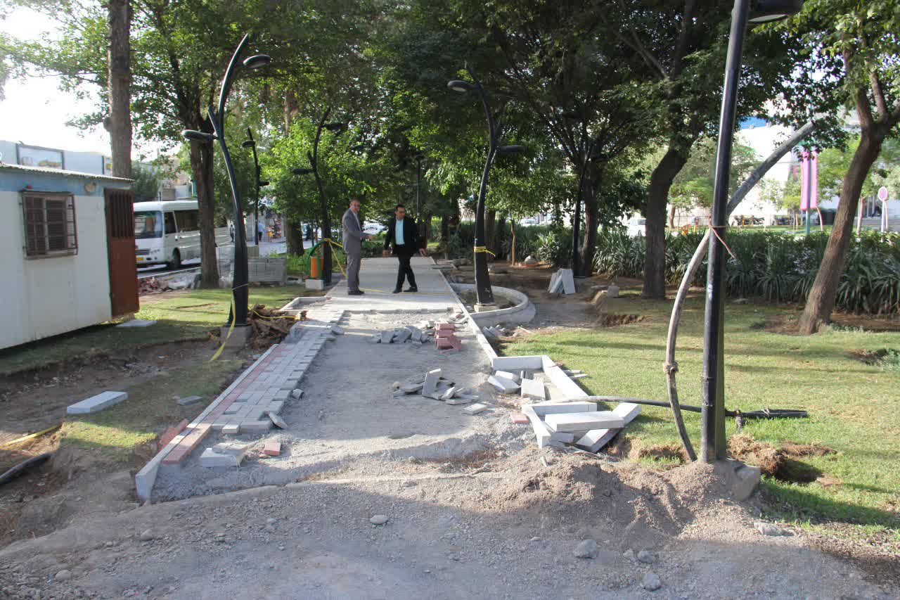 اجرای پروژه بهسازی پیاده‌رو اطراف میدان سعیدی قم/ بهره‌برداری از پروژه تا پایان آبان ماه