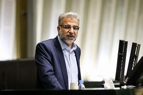 موسوی: زاهدی‌وفا همچنان سرپرست وزارت کار است