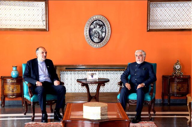 دیدار عبدالله عبدالله با سفیر ایران در افغانستان