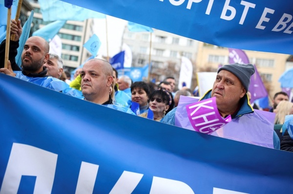 کارگران بلغارستان در اعتراض به دستمزدها و رشد فزاینده افزایش تورم به خیابان آمدند