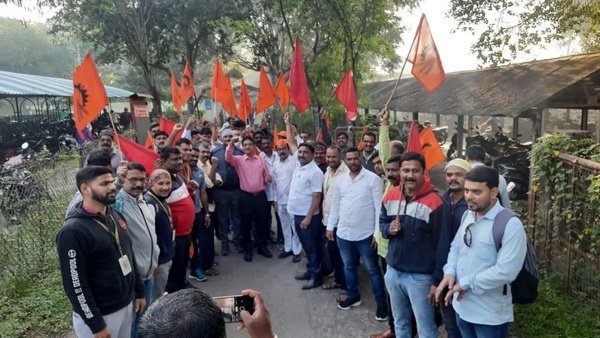 کارگران غیرنظامی کارخانه‌های مهمات‌سازی هندوستان به اعتصابات پیوستند