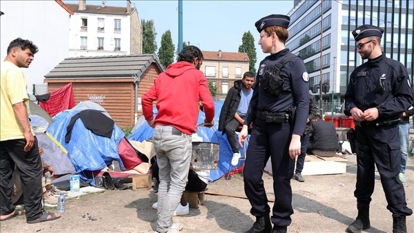 بیانیه مشترک انگلیس و فرانسه برای مقابله با مهاجرت نیروی کار