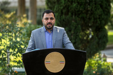 توضیحات وزیر ارتباطات درباره پرتاب ماهواره‌های ایرانی