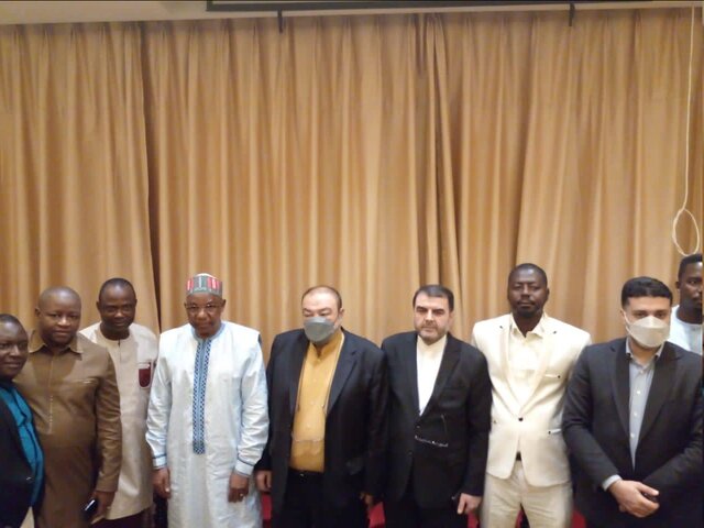 نشست هیئت اقتصادی وزارت خارجه با رئیس و اعضای اتاق بازرگانی گینه