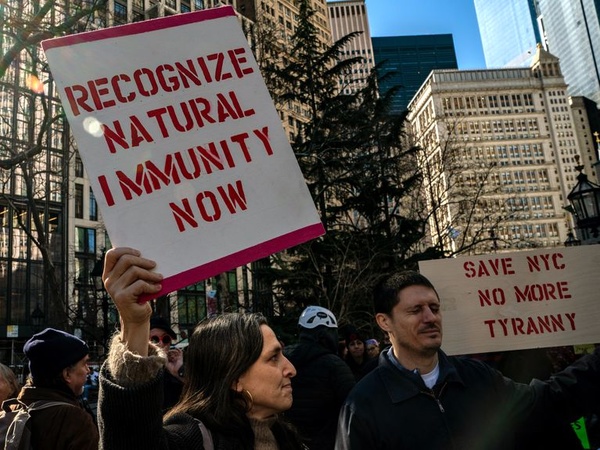 هزاران کارگر نیویورکی به دلیل‌ عدم تزریق واکسن اخراج شدند