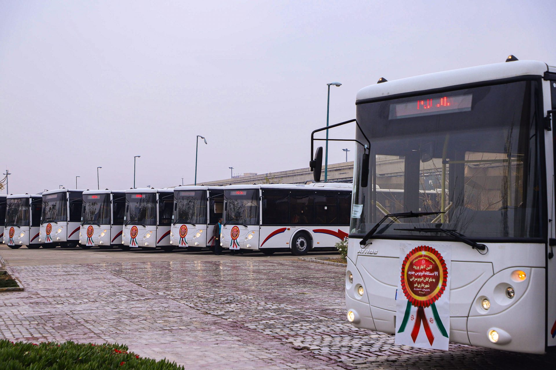 کاهش ۲ دقیقه‌ای سرفاصله حرکت اتوبوس‌ها با ورود ۱۵ دستگاه اتوبوس جدید در قم/خطوط پردیسان و مناطق ۲ و ۶ تقویت می‌شوند