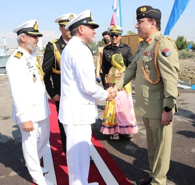 بازدید ناوگروه نیروی دریایی پاکستان از بندرعباس