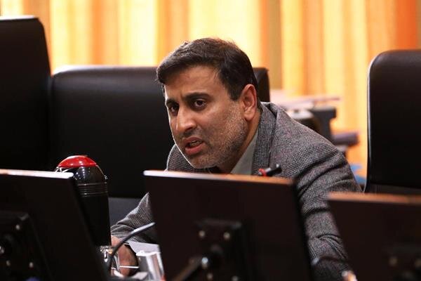 سعیدی: تیم اقتصادی دولت تدبیری برای مهار تورم کند