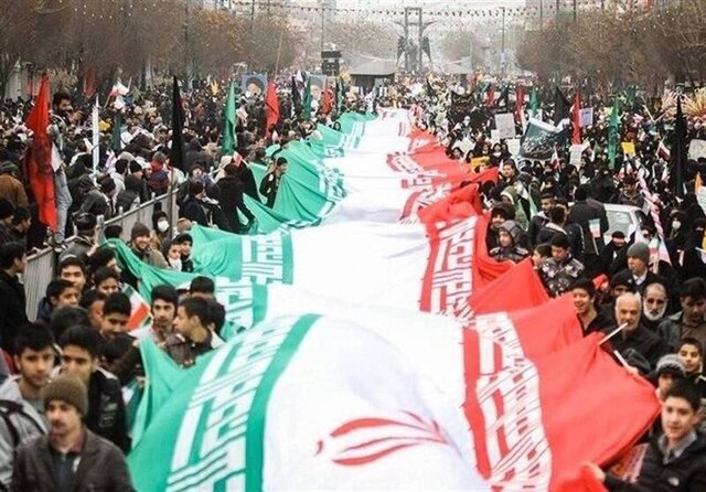 برگزاری جشن سالگرد پیروزی انقلاب در جمع کارگران و بازنشستگان شهرستان قائمشهر
