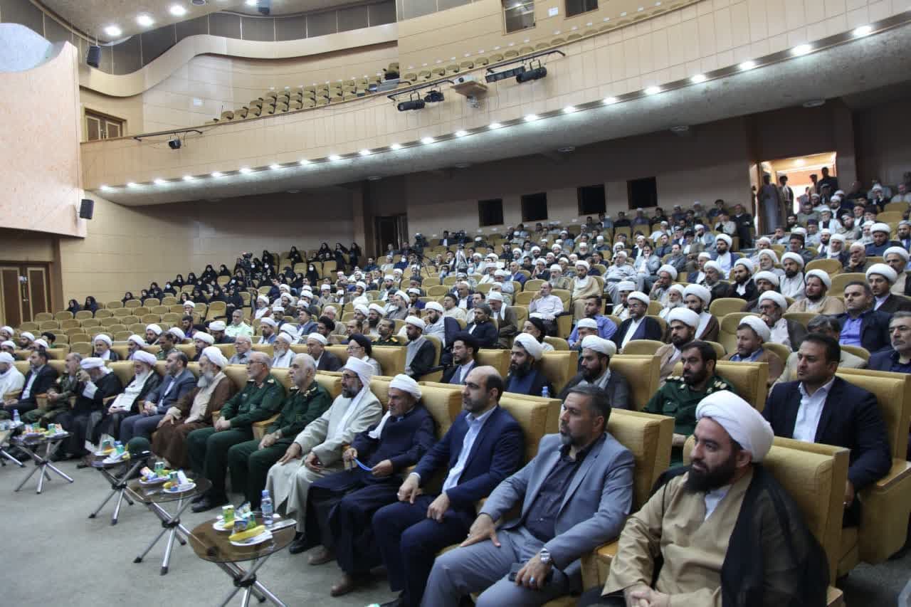 همایش بزرگ وحدت در کرمانشاه برگزار شد