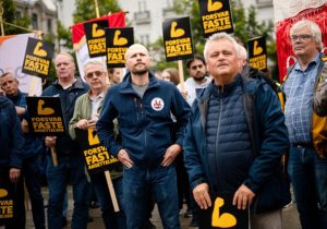 اعتراض کارگران نروژی به قانون جدید نیروی کار ساختمانی مهاجر/ درخواست برای اشتغال دائم