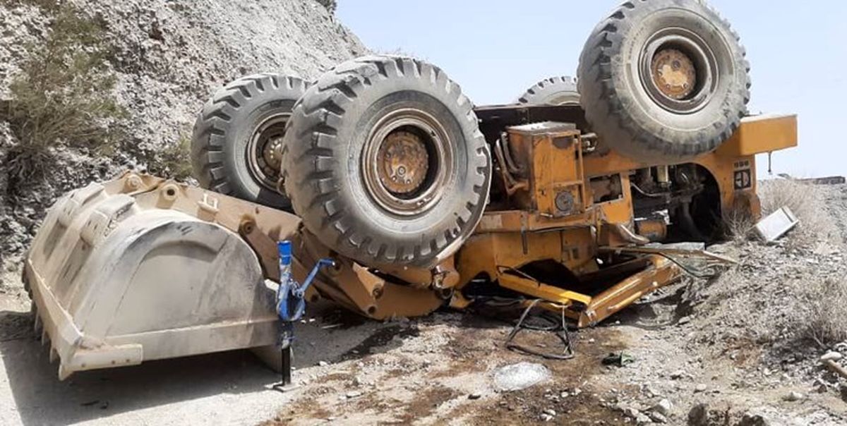 مرگ راننده لودر در معدن خاک کاشی جوزم کرمان