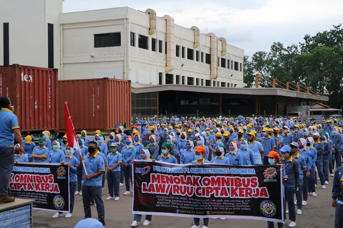 آمادگی کارگران اندونزی برای برگزاری اعتراضات سراسری برای مزد بیشتر