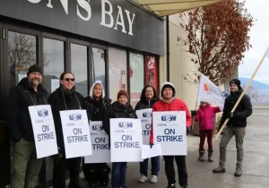 اعتصاب کارکنان فروشگاه‌های زنجیره‌ای هادسون در کانادا
