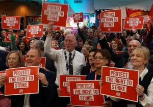 تلاش اتحادیه‌های کارگران انگلیس برای لغو قانونِ شکایت و اخذ غرامت از اعتصاب‌کنندگان/ نقضِ حق اعتصاب به منزله نقض ارزش‌های دنیای آزاد است