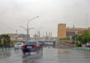 هشدار بارش‌های گسترده باران و وزش باد شدید در قم/ توصیه‌های مرکز مدیریت بحران شهرداری