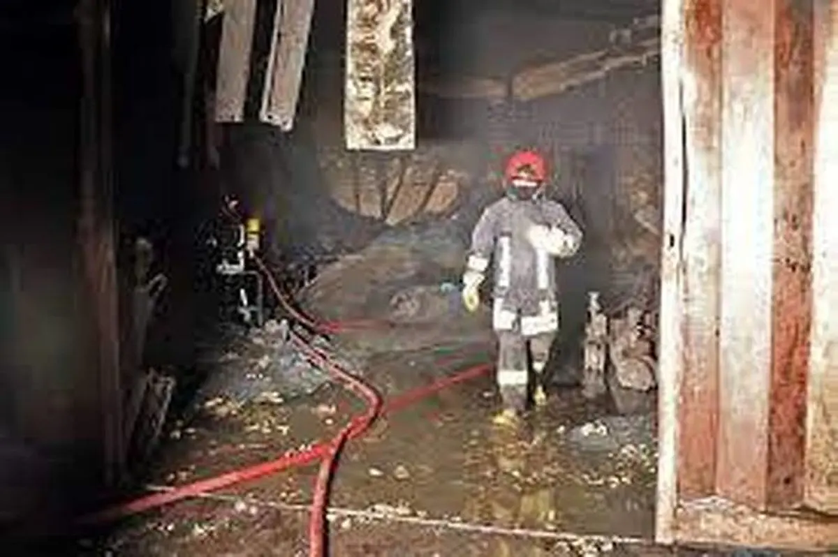 آتش‌سوزی در کارگاه تولید قطعات پلاستیکی بدون تلفات اطفاء شد