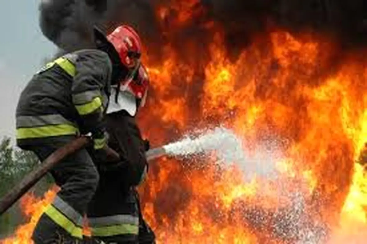 مصدومیت یک کارگر هنگام خاموش کردن آتش