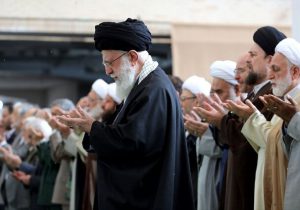 نماز عید سعید فطر به امامت رهبر انقلاب اقامه شد