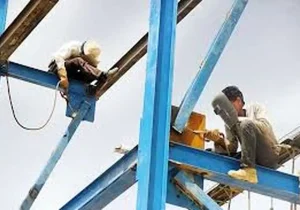 کارگران ساختمانی باید مشمول قانون مشاغل سخت و زیان‌آور شوند